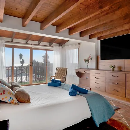 Lola Sunset Place Heated Pool *