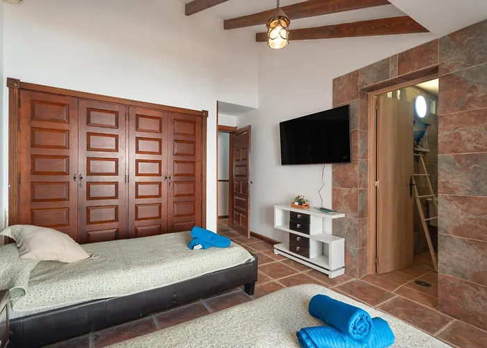 Lola Sunset Place Heated Pool Villa *