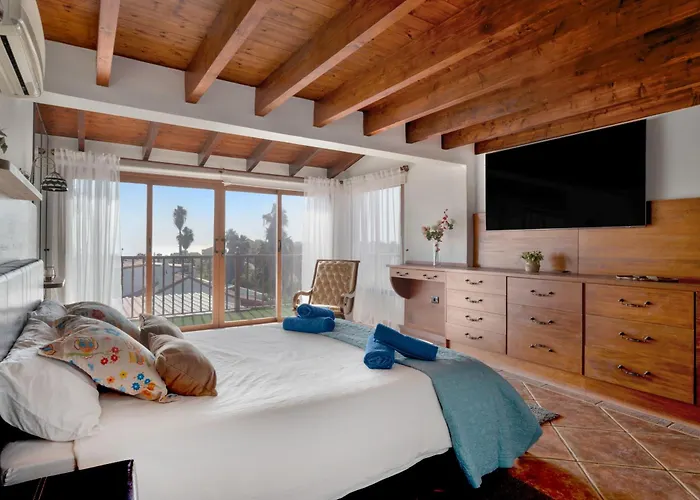 Lola Sunset Place Heated Pool *