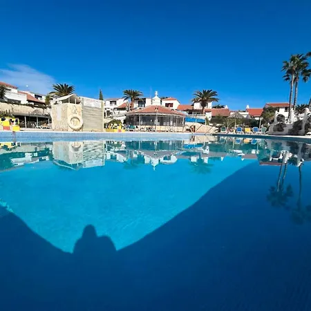 Villa Lola Sunset Place Heated Pool