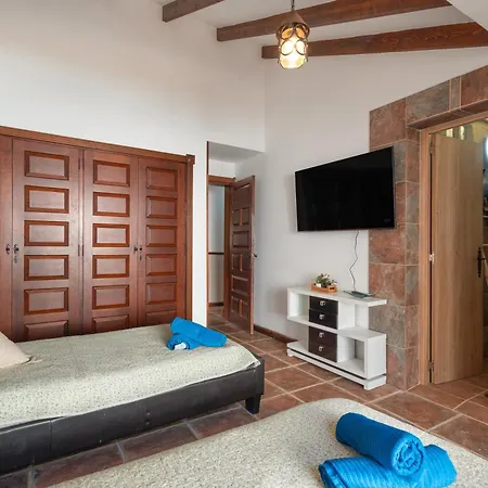 Lola Sunset Place Heated Pool Villa *